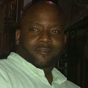 Meet your Posher, Derrick